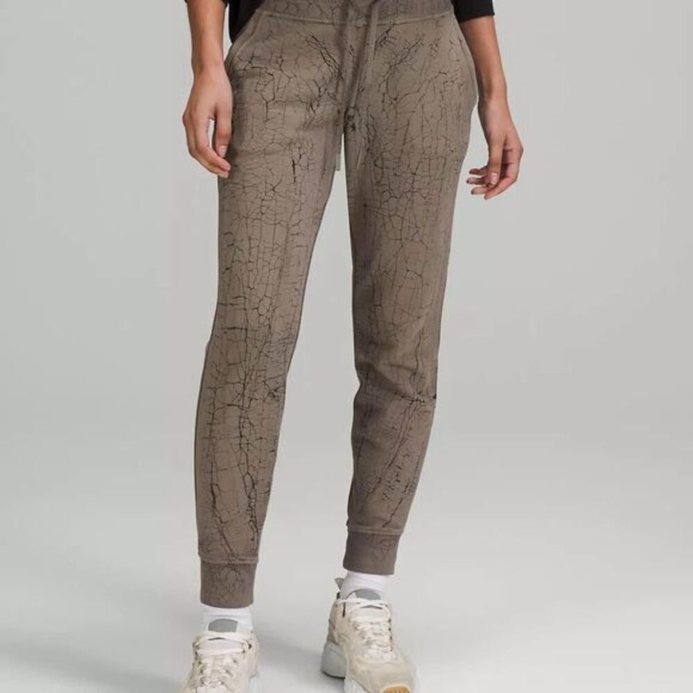 NWT Lululemon Warm Down Joggers Size 2